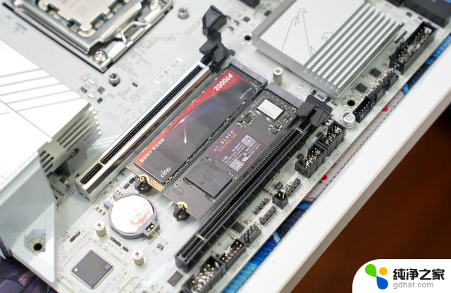 打造炫酷光污染AMD平台主机，纯白全家桶第四弹：RGB才是硬道理