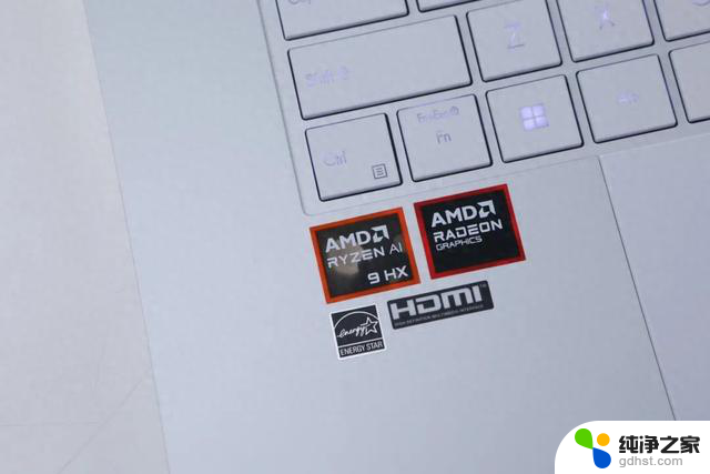 AMD锐龙AI 9 HX 370处理器首测：华硕灵耀16 Air领衔，革命性AI PC体验揭秘